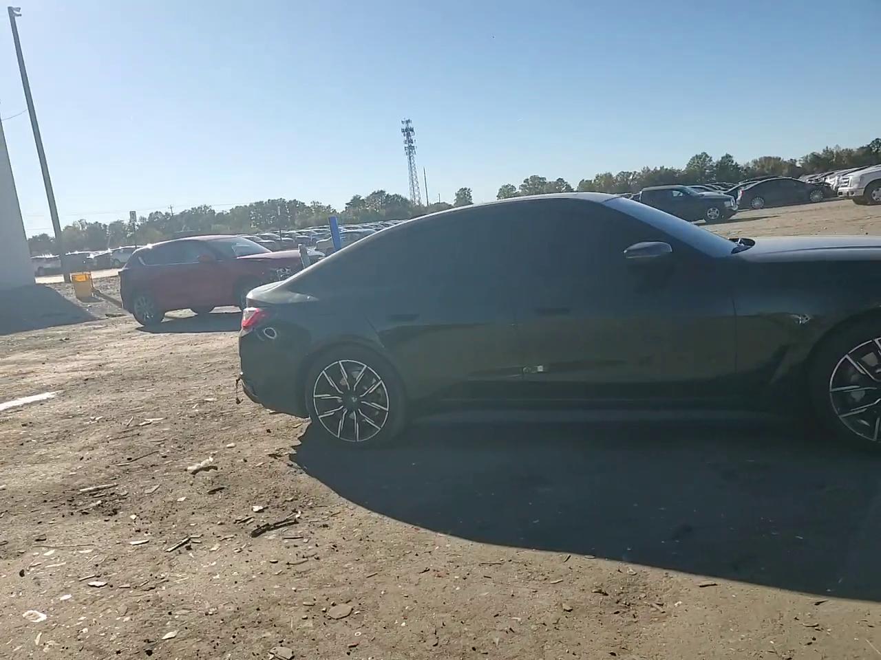 Фото: WBY73AW09RFS88497