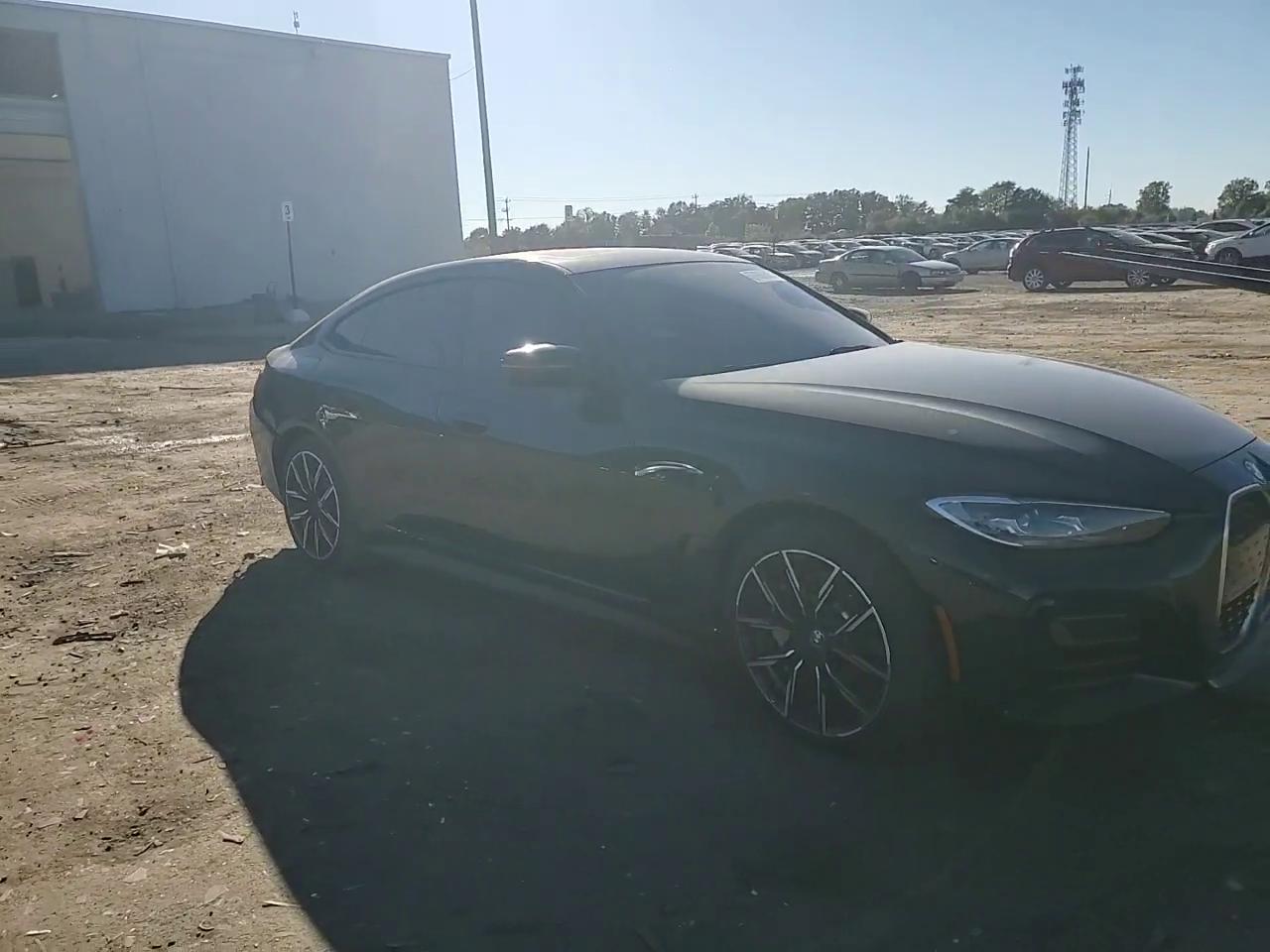 Фото: WBY73AW09RFS88497