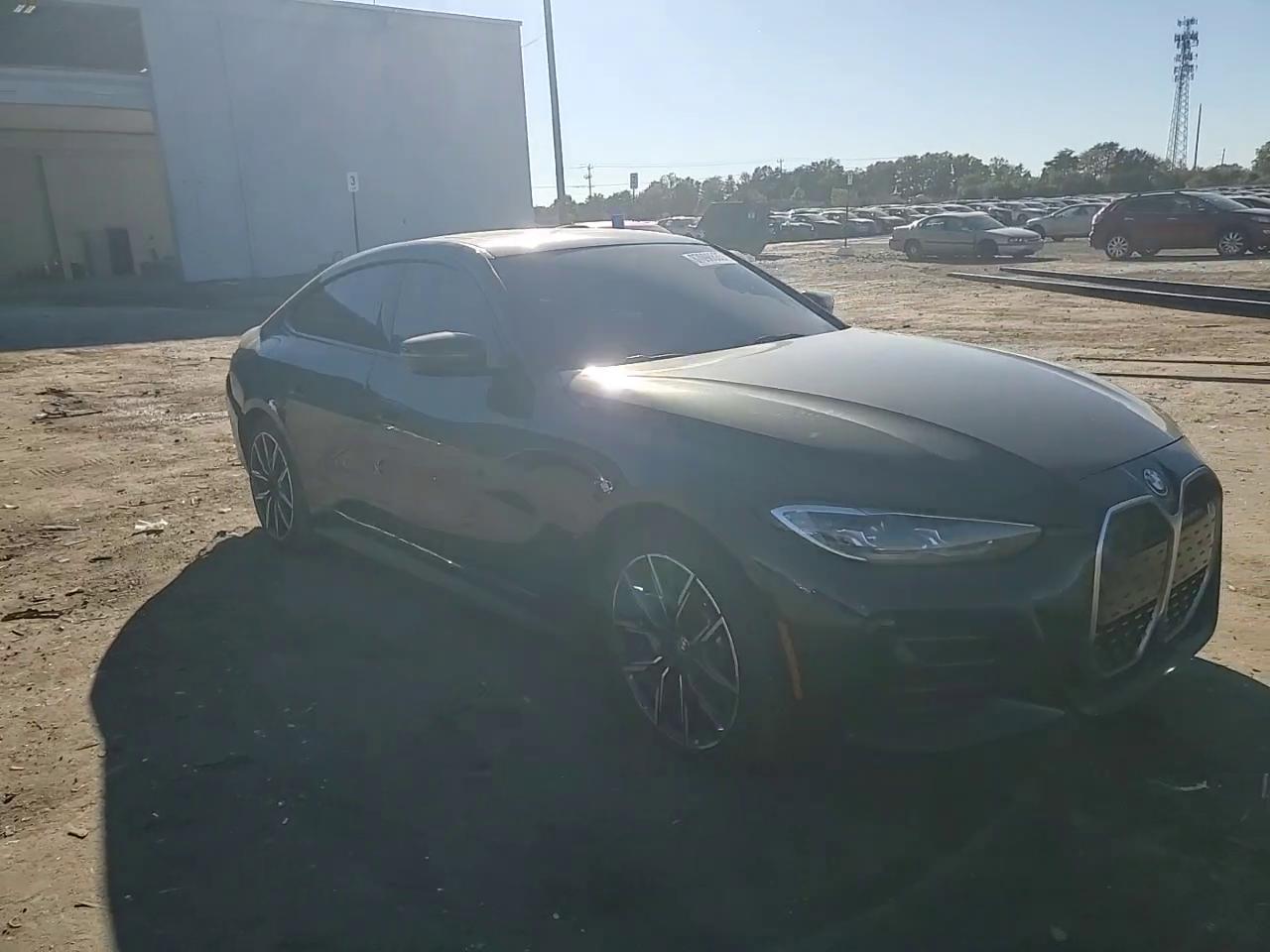 Фото: WBY73AW09RFS88497