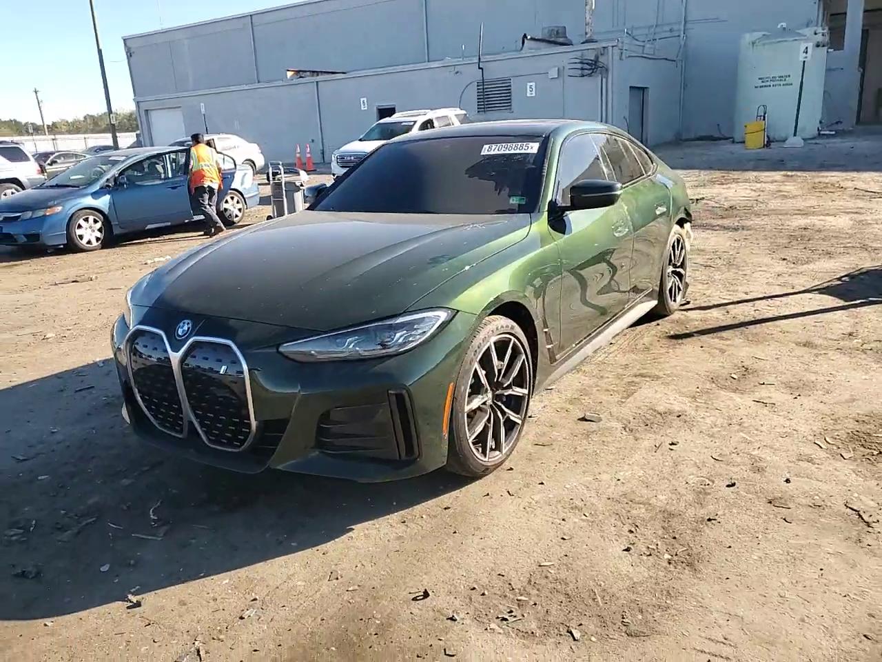 Фото: WBY73AW09RFS88497