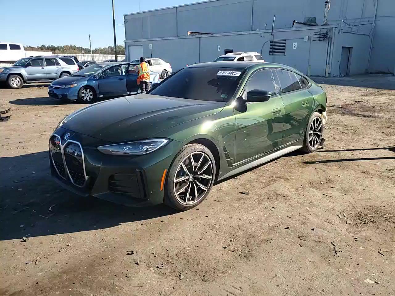 Фото: WBY73AW09RFS88497