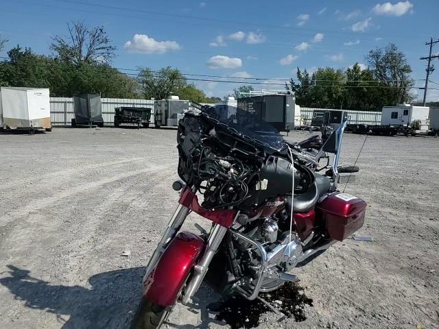 2017 Harley-Davidson Flhxs Street Glide Special VIN: 1HD1KRC16HB688088 Lot: 82188625