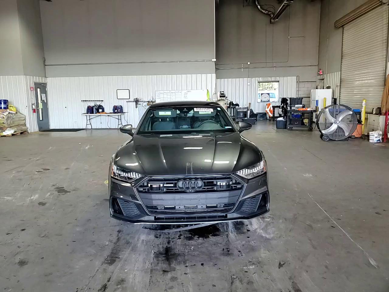 Фото: WAUU2AF24MN045362