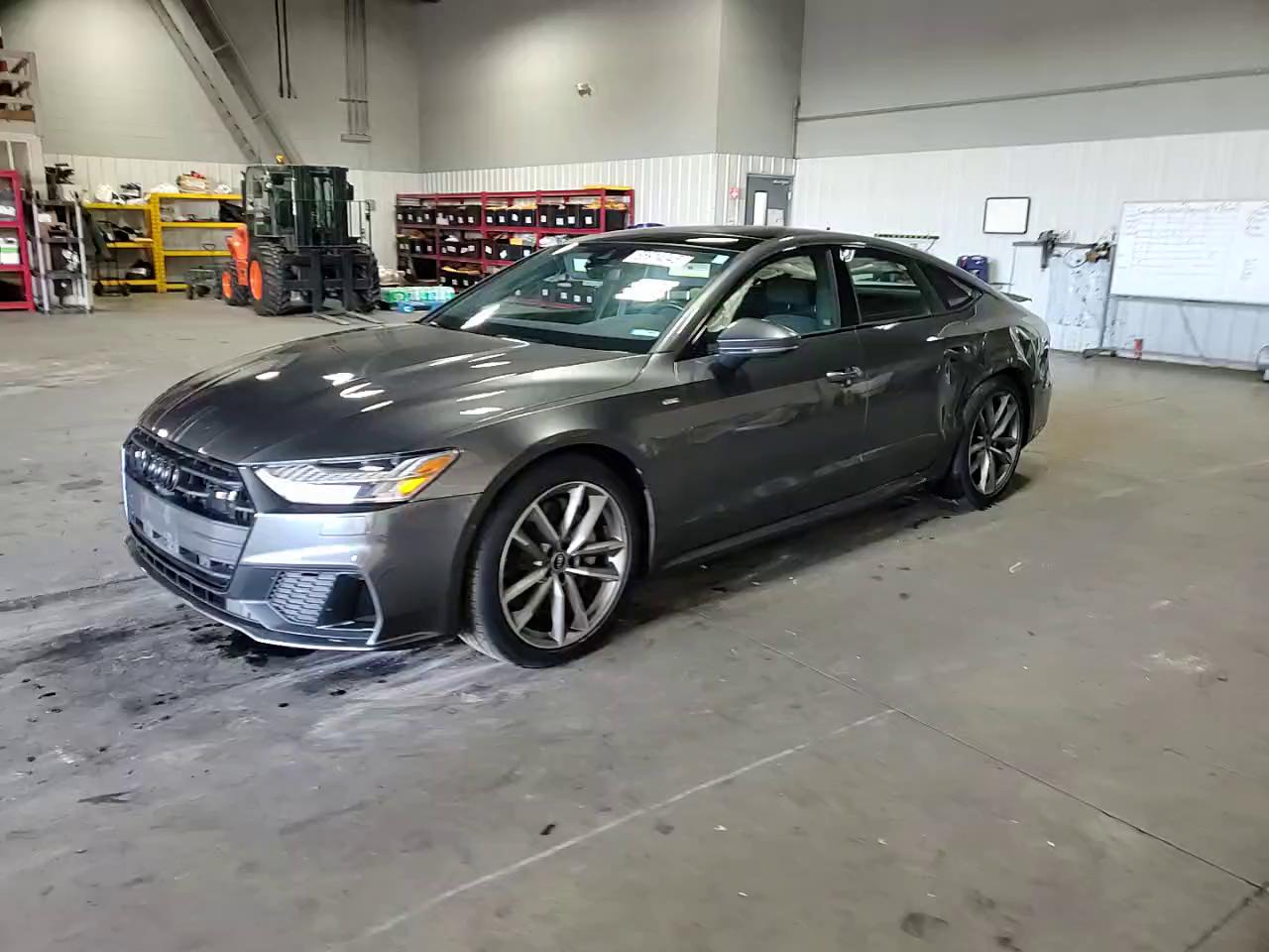 Фото: WAUU2AF24MN045362