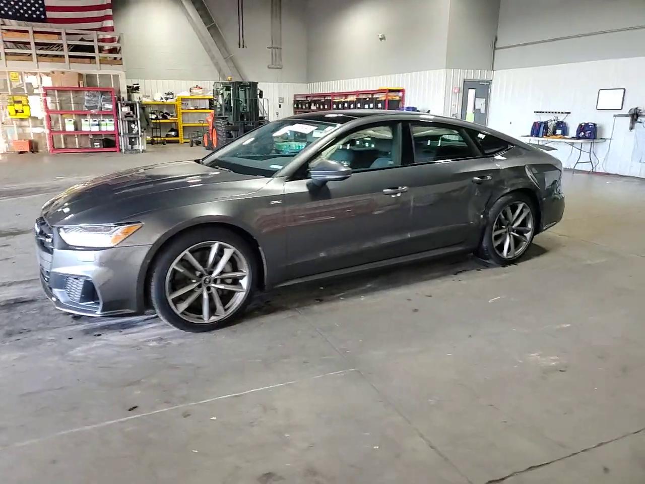 Фото: WAUU2AF24MN045362