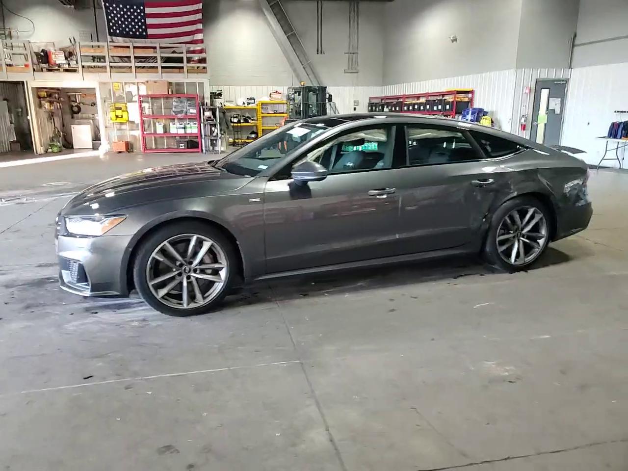 Фото: WAUU2AF24MN045362