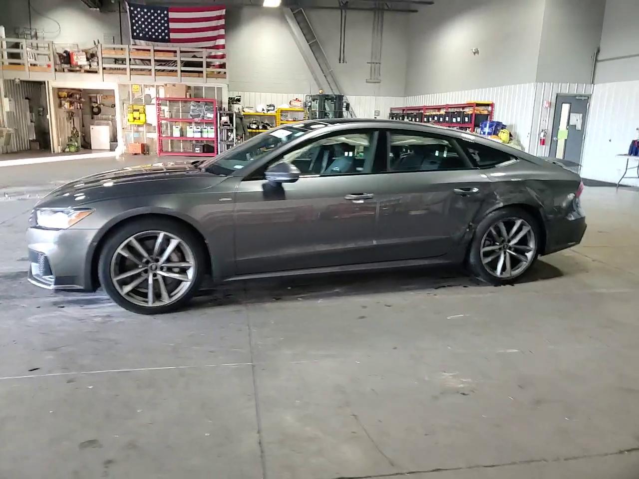 Фото: WAUU2AF24MN045362