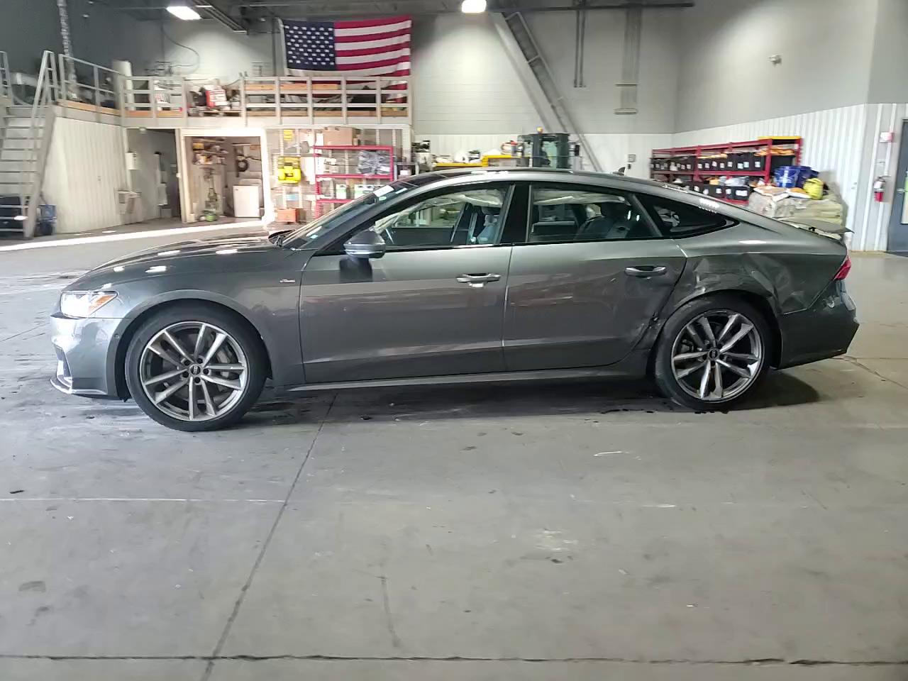 Фото: WAUU2AF24MN045362