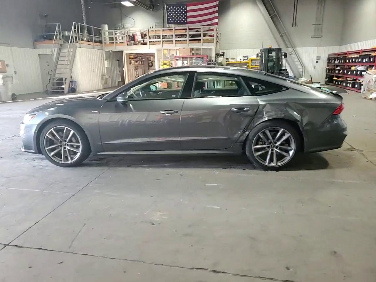 Фото: WAUU2AF24MN045362