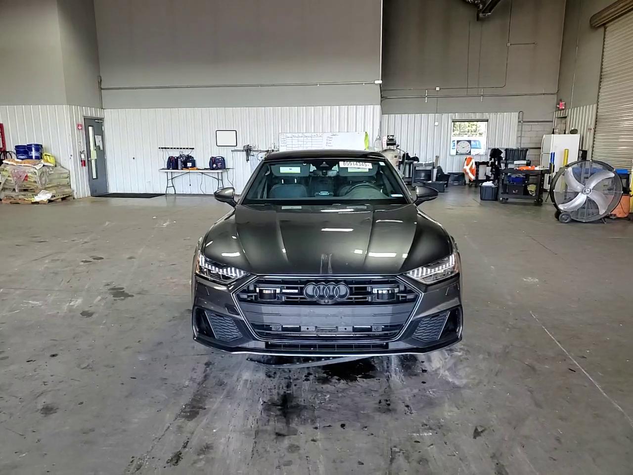 Фото: WAUU2AF24MN045362