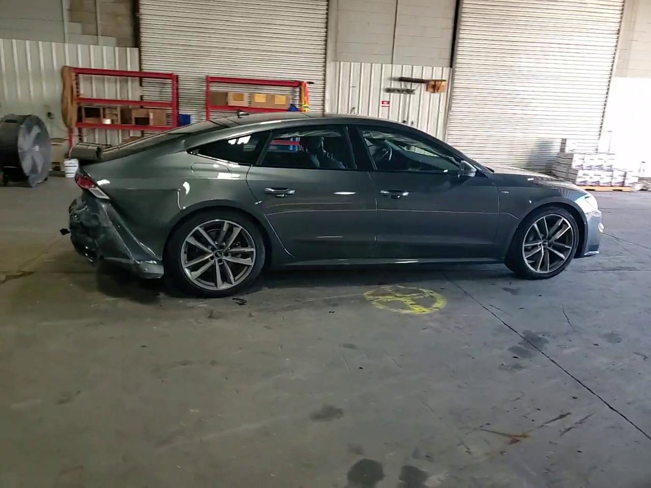 Фото: WAUU2AF24MN045362