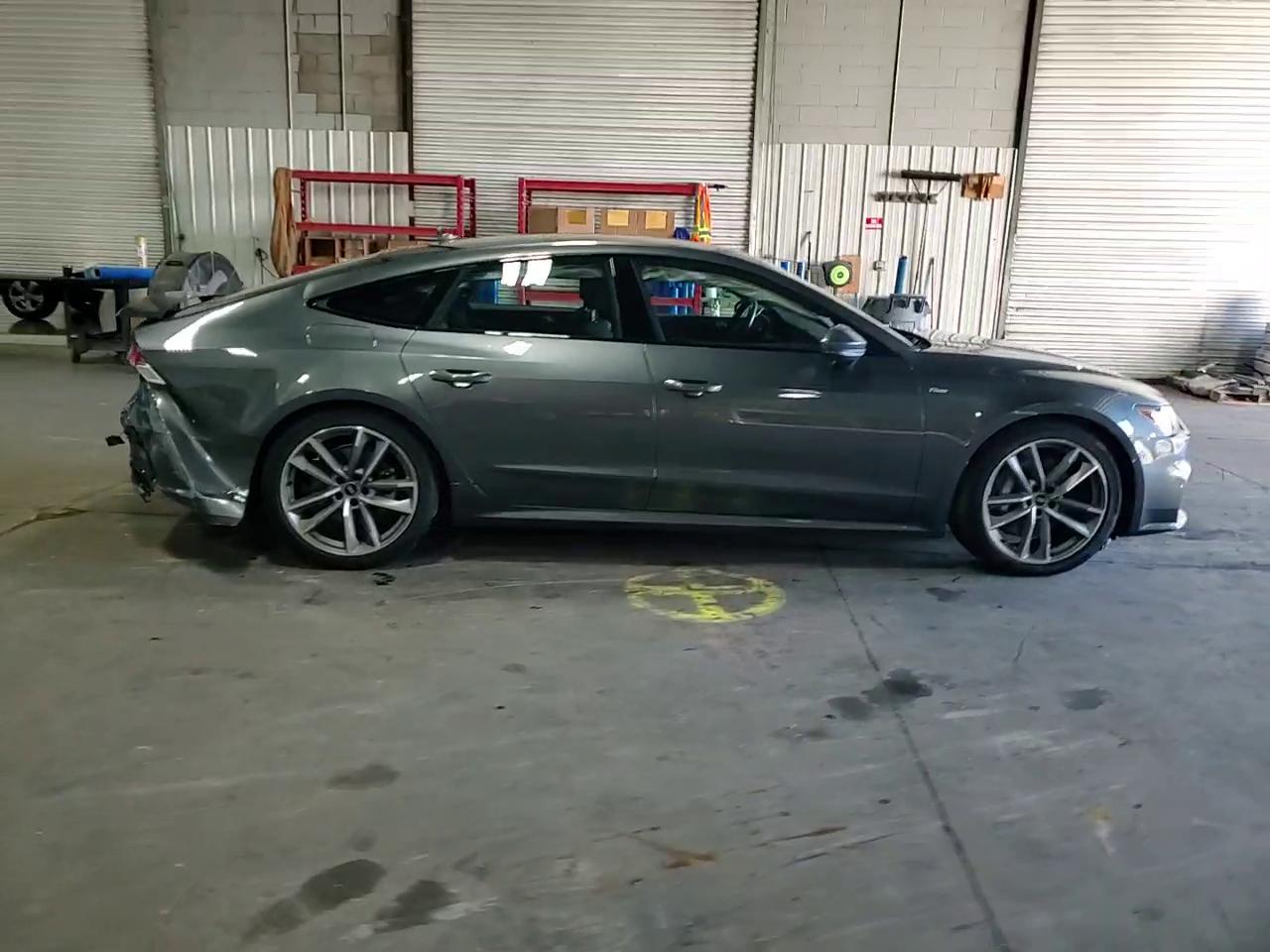 Фото: WAUU2AF24MN045362