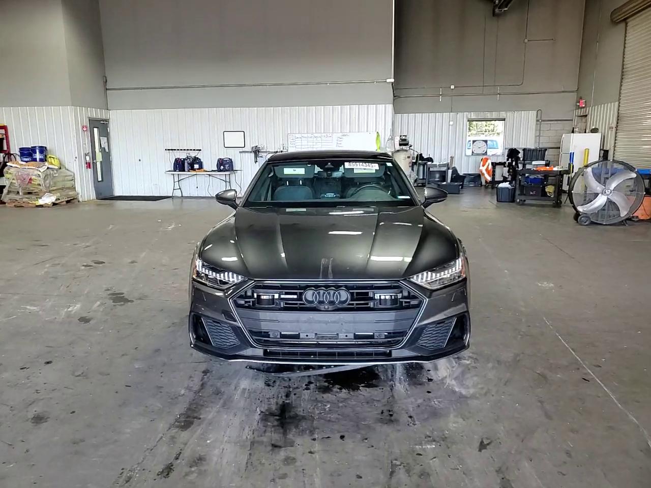 Фото: WAUU2AF24MN045362