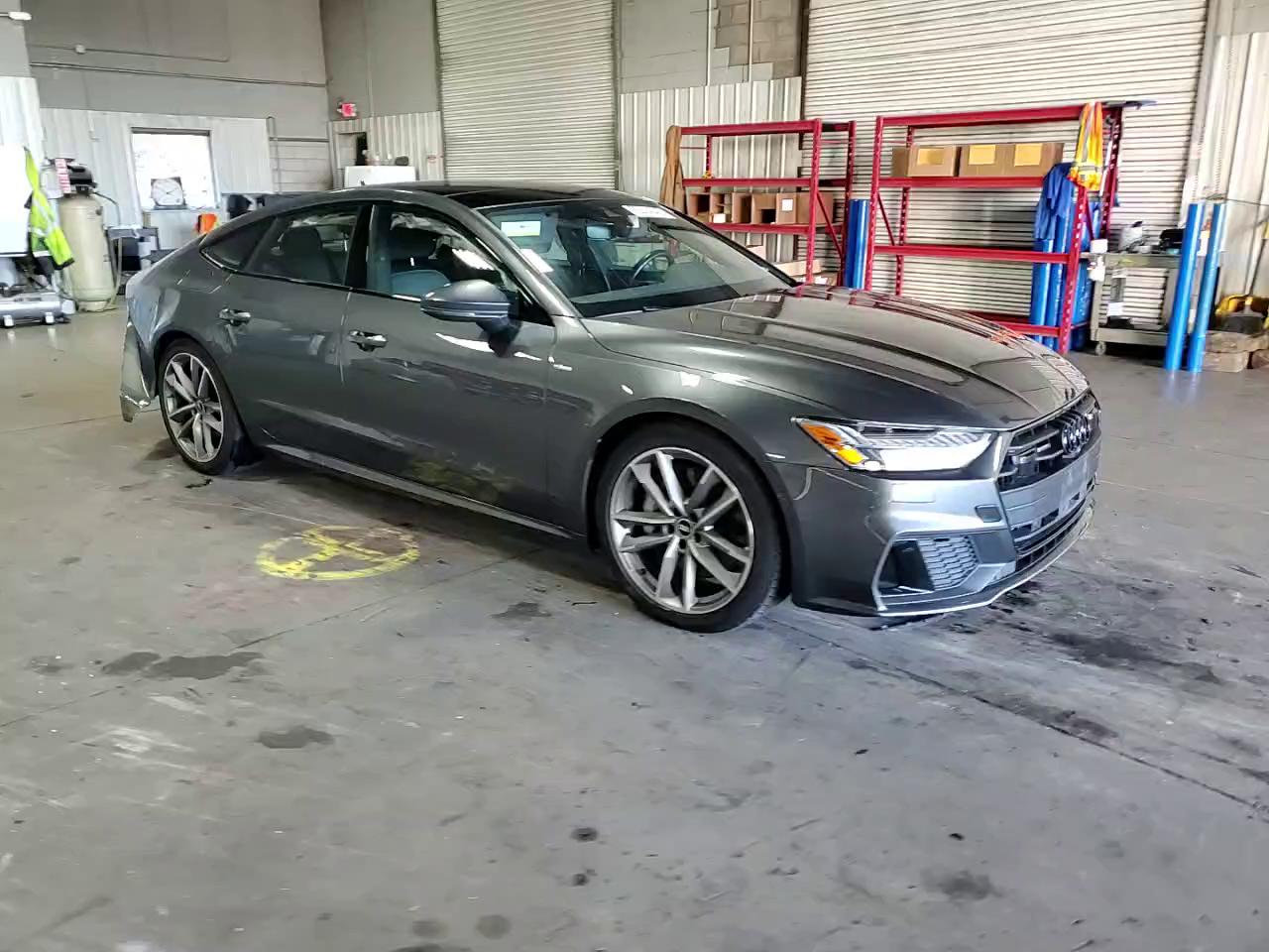 Фото: WAUU2AF24MN045362