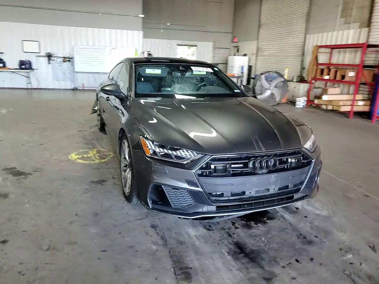 Фото: WAUU2AF24MN045362