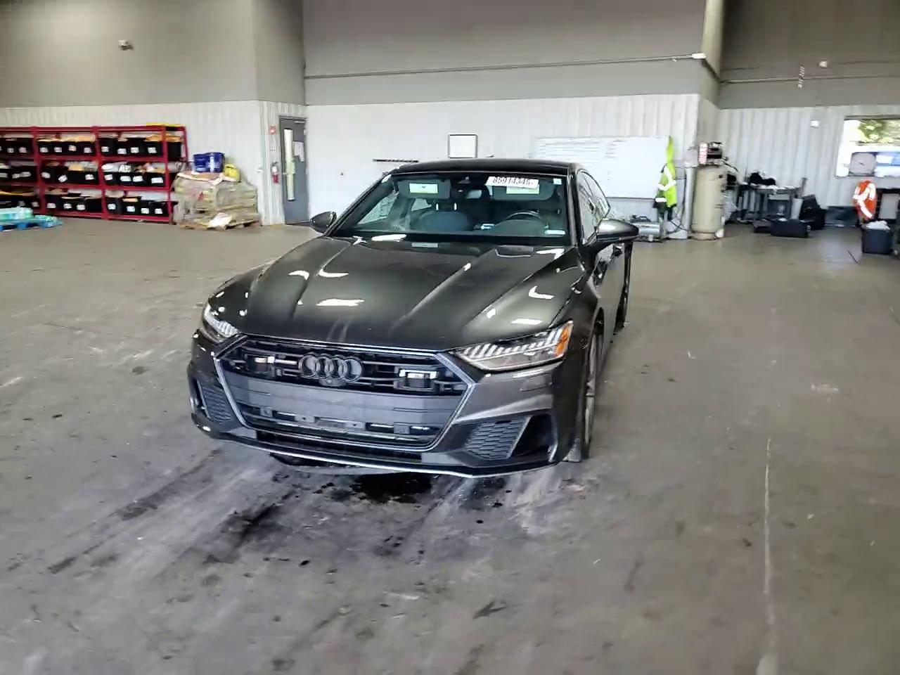 Фото: WAUU2AF24MN045362