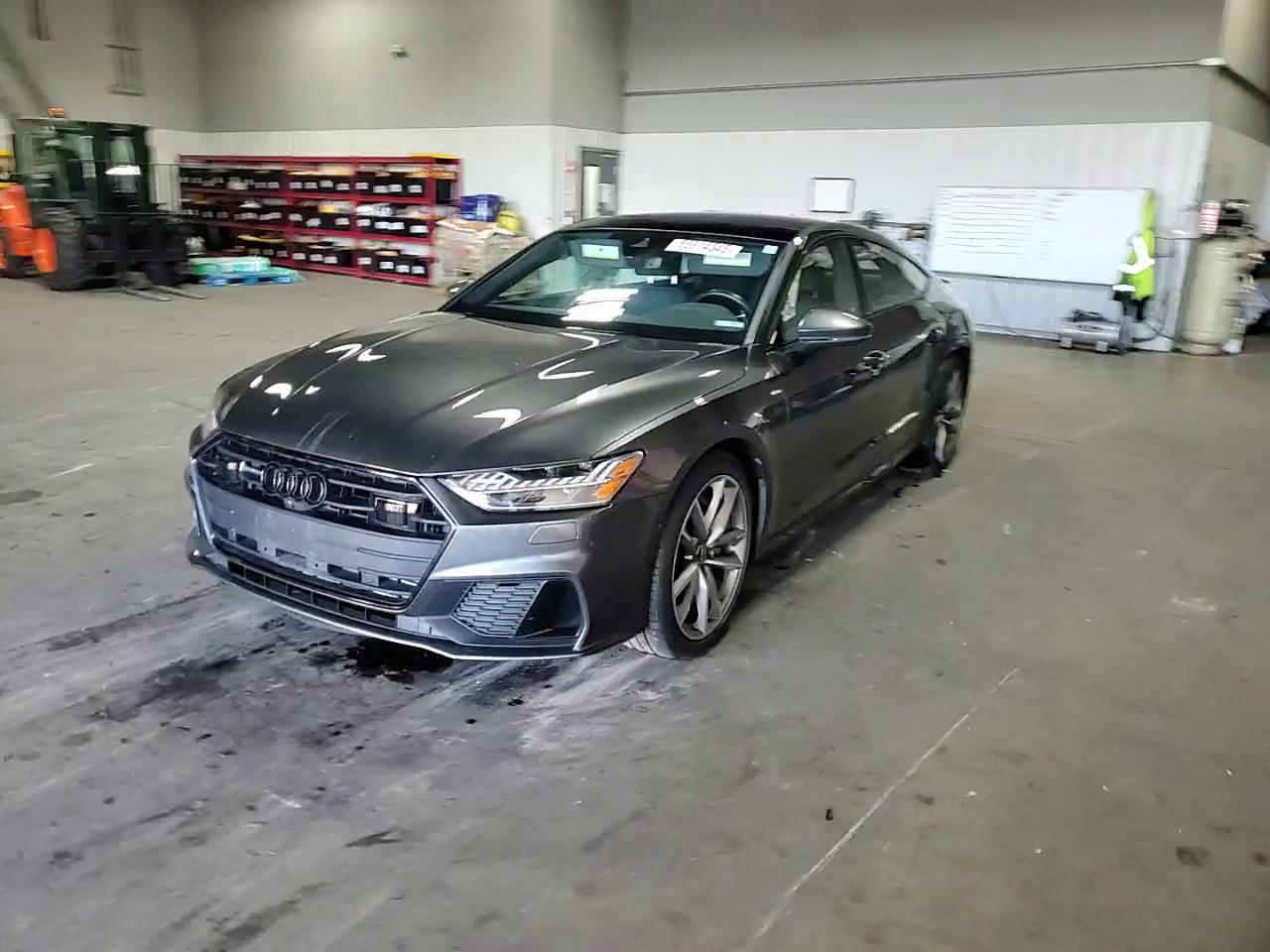 Фото: WAUU2AF24MN045362