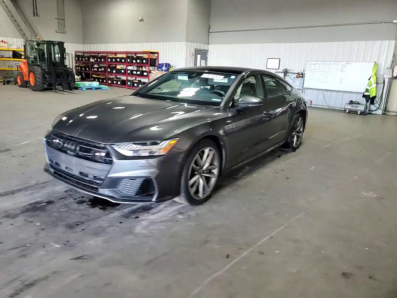 Фото: WAUU2AF24MN045362