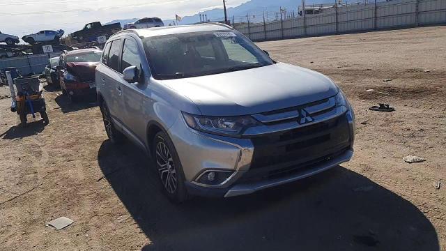 2018 Mitsubishi Outlander Se VIN: JA4AZ3A3XJJ000212 Lot: 90839785