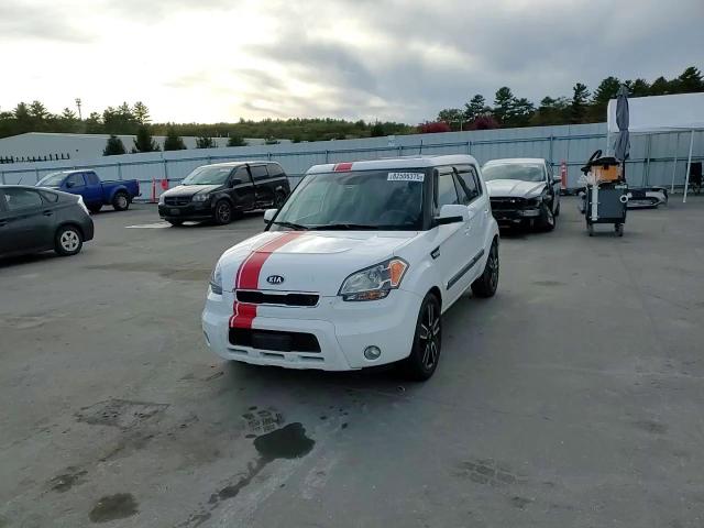 2011 Kia Soul + VIN: KNDJT2A2XB7724084 Lot: 82506375