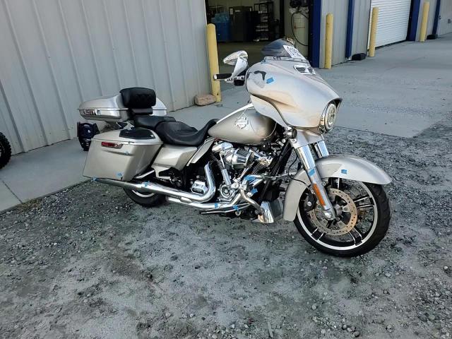 2018 Harley-Davidson Flhx Street Glide VIN: 1HD1KBC16JB648865 Lot: 81921165