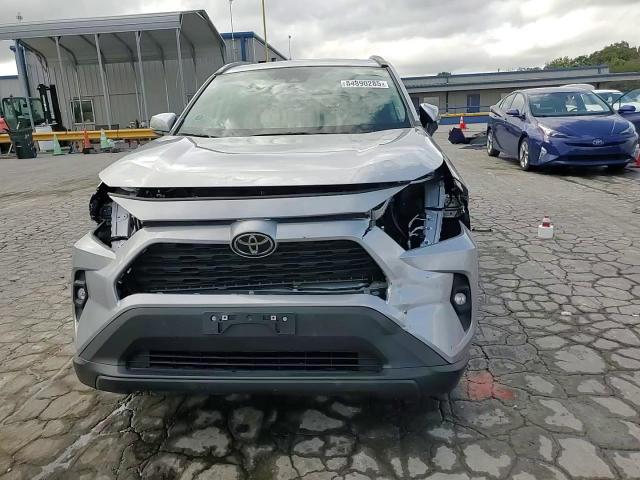 2025 Toyota Rav4 Xle Premium VIN: 2T3A1RFV9SW529888 Lot: 84890285