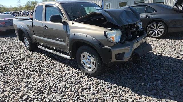 2015 Toyota Tacoma Access Cab VIN: 5TFTX4CN8FX054556 Lot: 86129745
