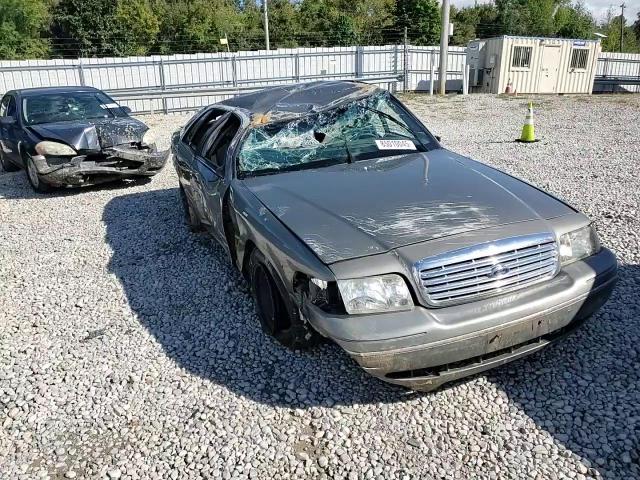 2000 Ford Crown Victoria VIN: 2FAFP73W6YX122170 Lot: 85010045