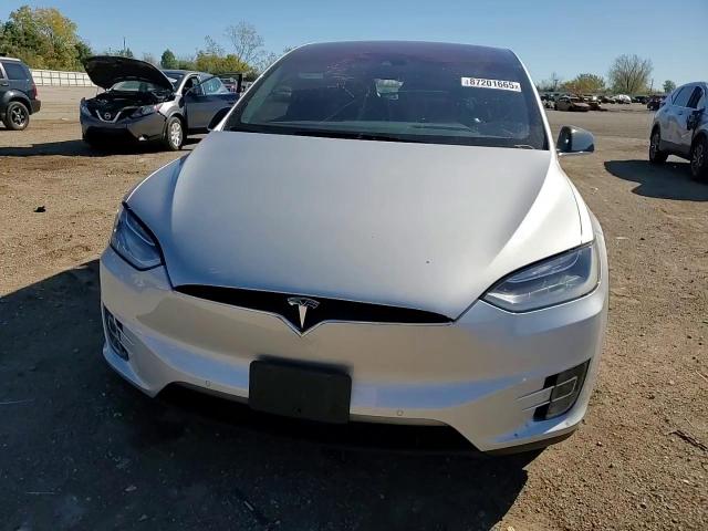 2016 Tesla Model X VIN: 5YJXCBE2XGF017668 Lot: 87201665