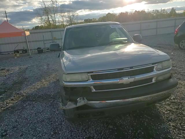 2004 Chevrolet Tahoe C1500 VIN: 1GNEC13ZX4J260975 Lot: 90933835
