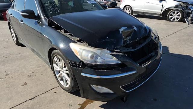 2013 Hyundai Genesis 3.8L VIN: KMHGC4DD2DU239151 Lot: 90809285