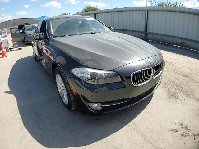 2012 BMW 528 I VIN: WBAXG5C53CDX04220 Lot: 85360235