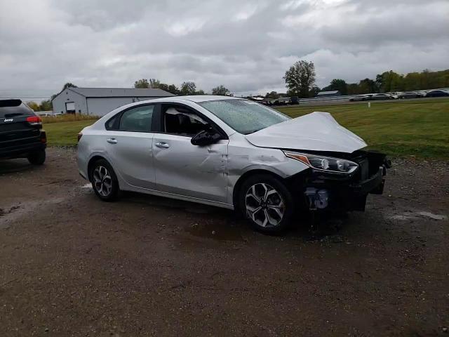 2021 Kia Forte Fe VIN: 3KPF24AD5ME333479 Lot: 85652695