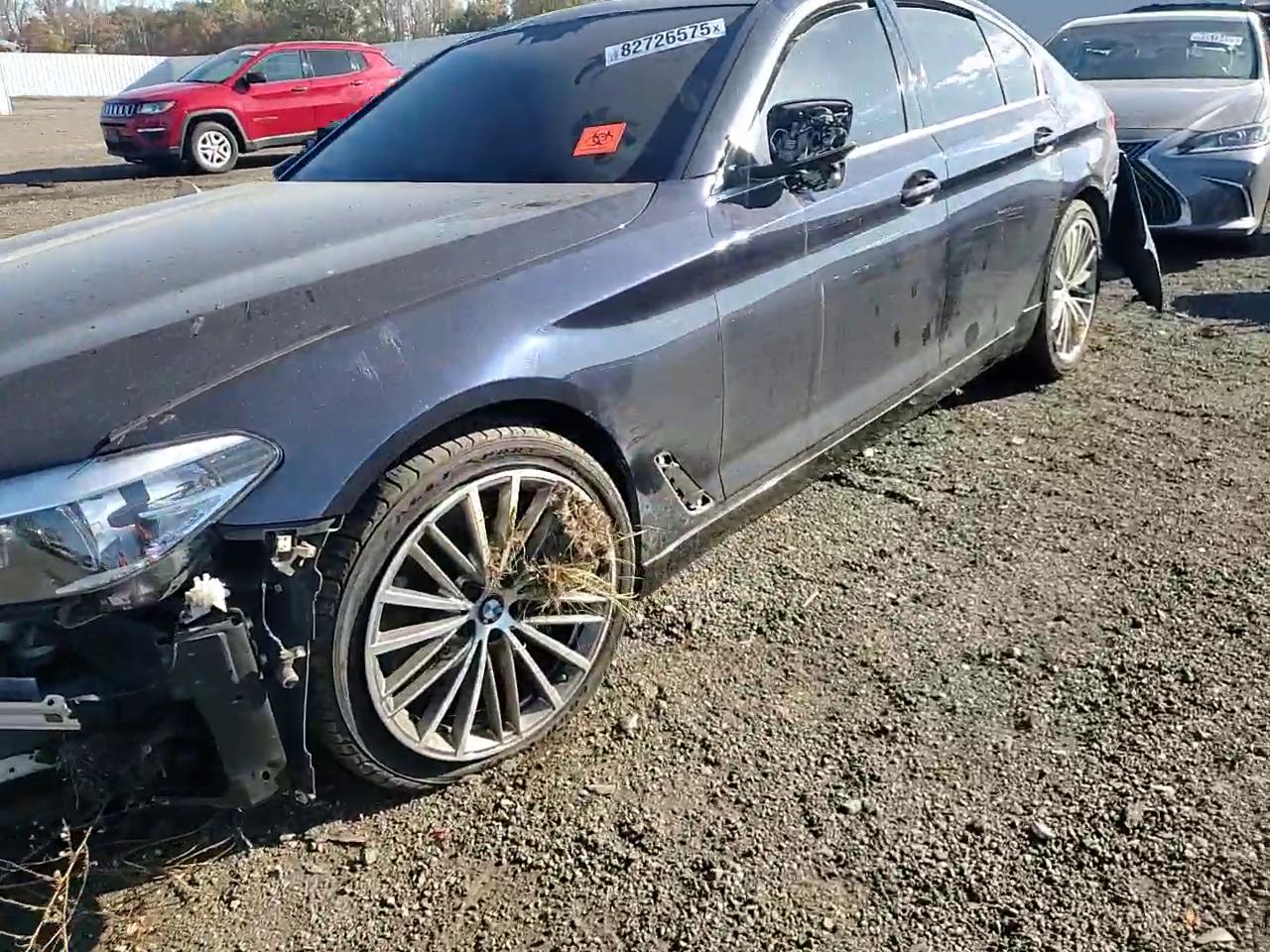 Фото: WBAJE7C54KWW05433