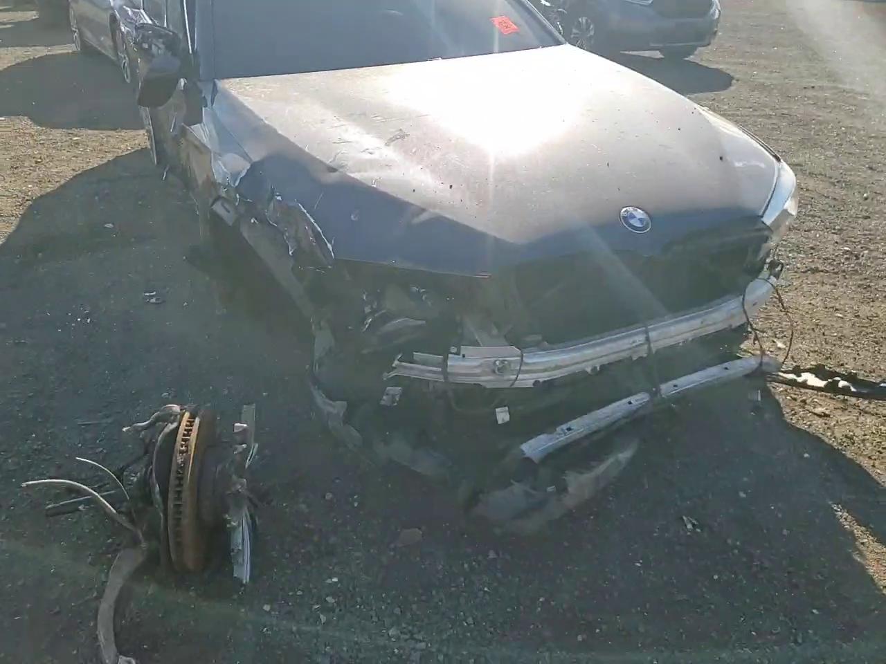 Фото: WBAJE7C54KWW05433