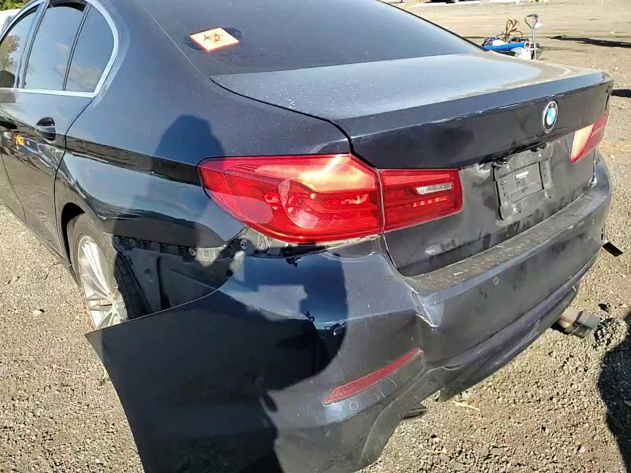 Фото: WBAJE7C54KWW05433