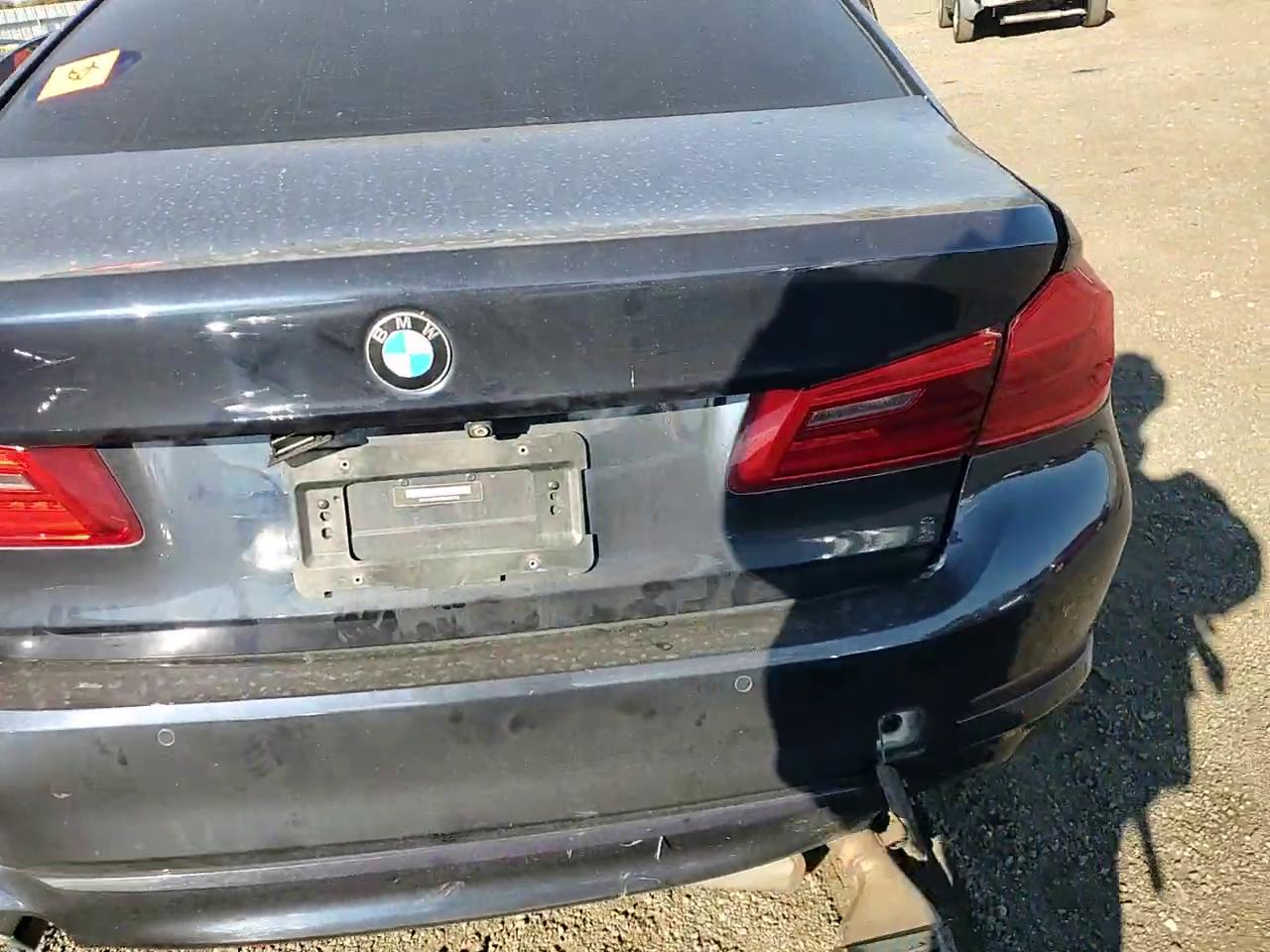 Фото: WBAJE7C54KWW05433