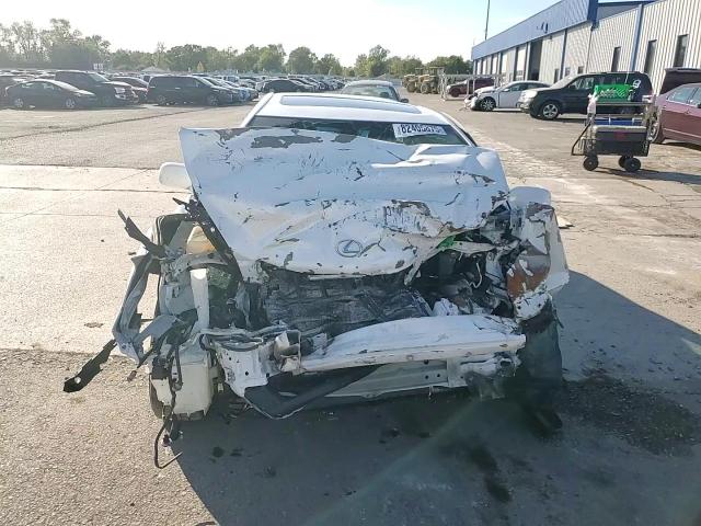 2004 Lexus Es 330 VIN: JTHBA30G445007500 Lot: 82405875