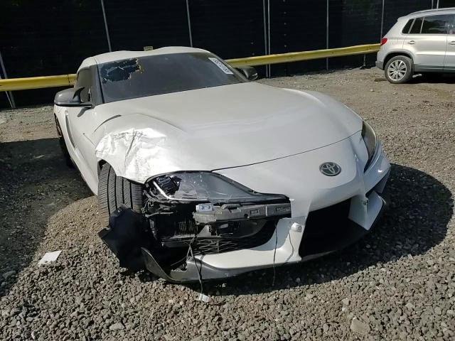 2021 Toyota Supra Base VIN: WZ1DB0C04MW043767 Lot: 85313165