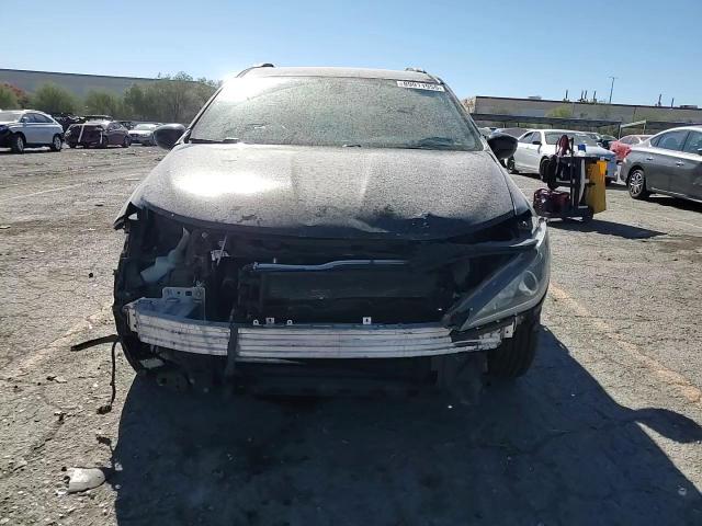 2018 Chrysler Pacifica Touring L VIN: 2C4RC1BG1JR186167 Lot: 89911955