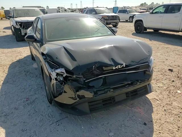 2025 Kia K4 Lx VIN: 3KPFT4DE8SE073562 Lot: 82468305
