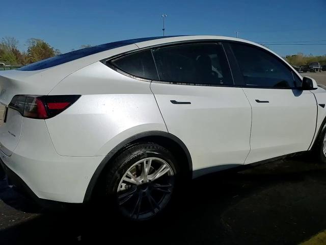 2021 Tesla Model Y VIN: 5YJYGDEE8MF240978 Lot: 86428285
