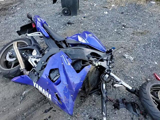 2004 Yamaha Yzfr6 L VIN: JYARJ06E24A015635 Lot: 82749045