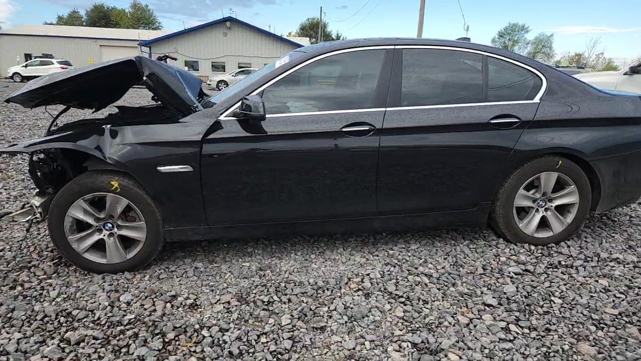 Фото: WBAXH5C52DDW14474