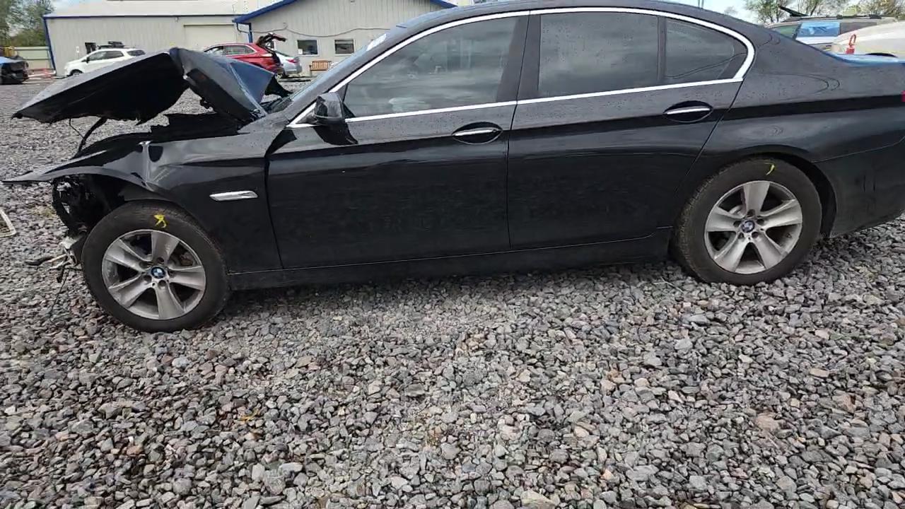 Фото: WBAXH5C52DDW14474