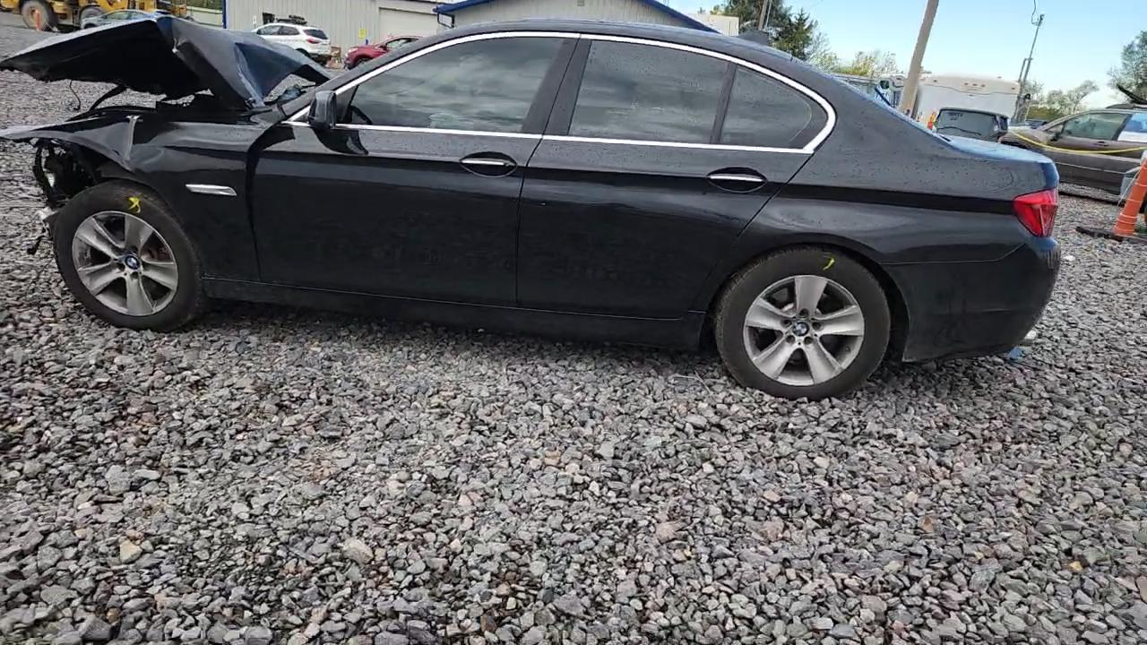 Фото: WBAXH5C52DDW14474