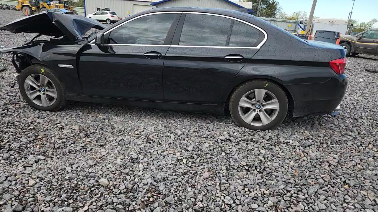 Фото: WBAXH5C52DDW14474