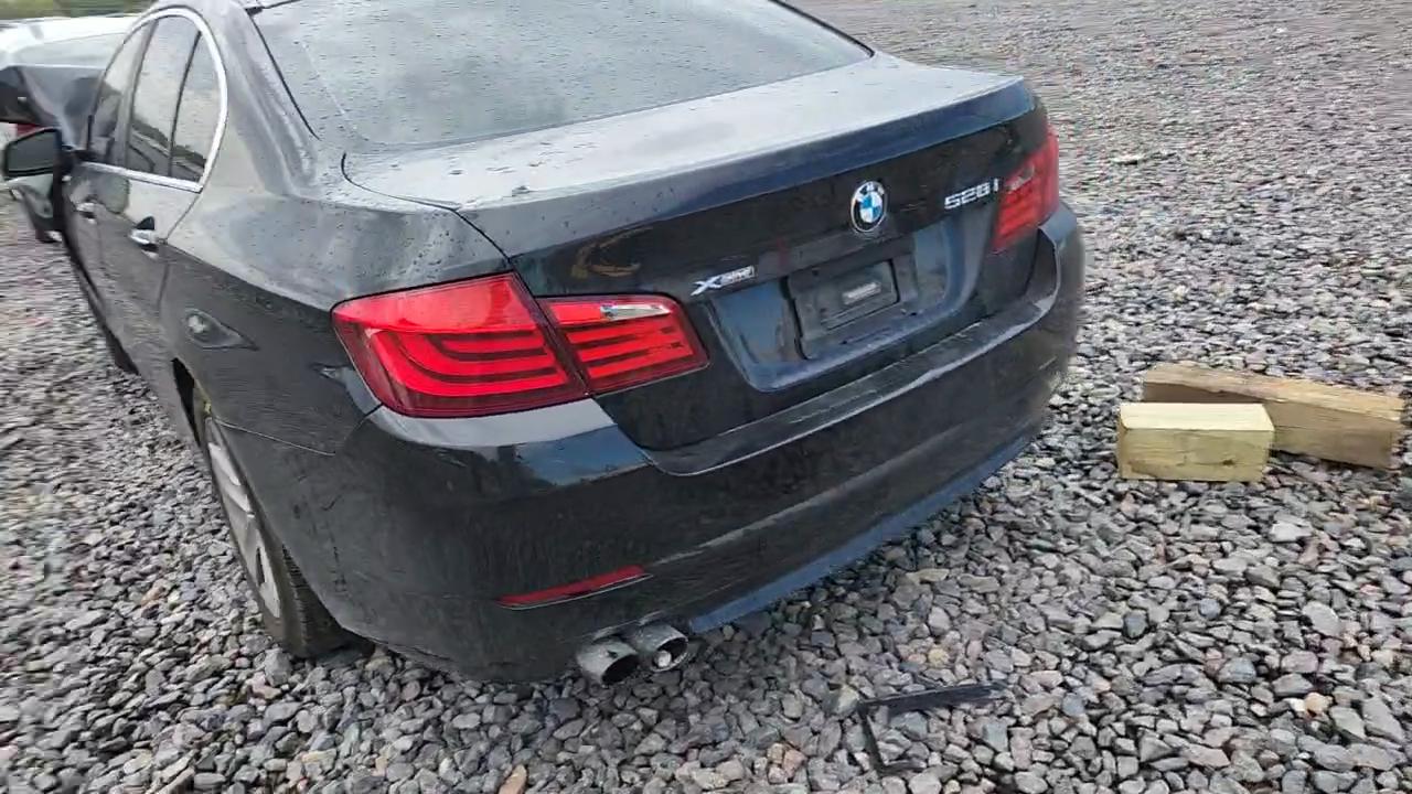 Фото: WBAXH5C52DDW14474