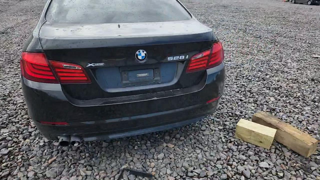 Фото: WBAXH5C52DDW14474