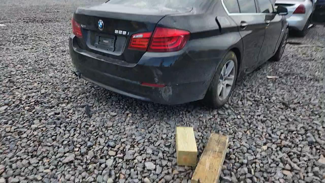 Фото: WBAXH5C52DDW14474